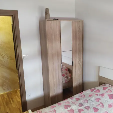 Burence Lägenhet Novi Sad