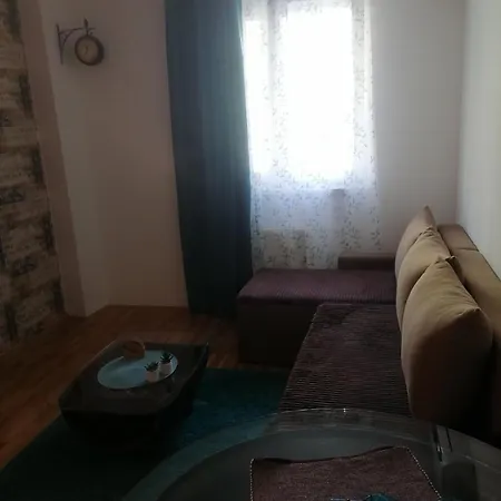 Burence Lägenhet Novi Sad